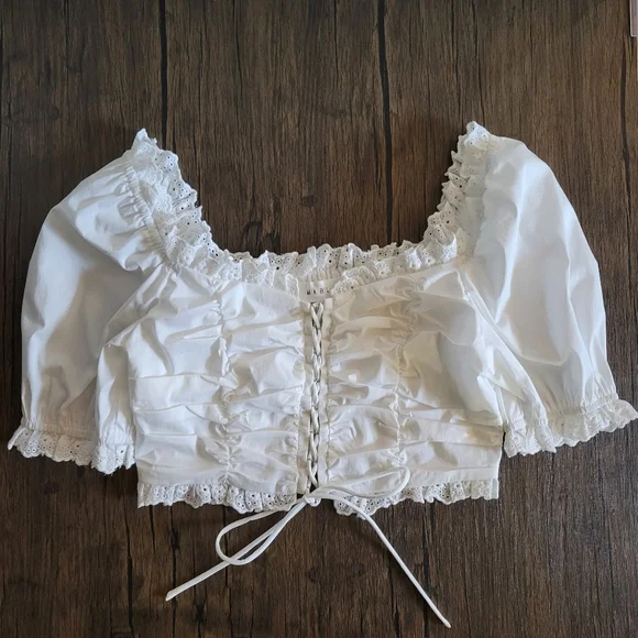 NWOT - MABLE Country Nights Cropped Lace Up Peasant Blouse - White - Picture 2 of 8